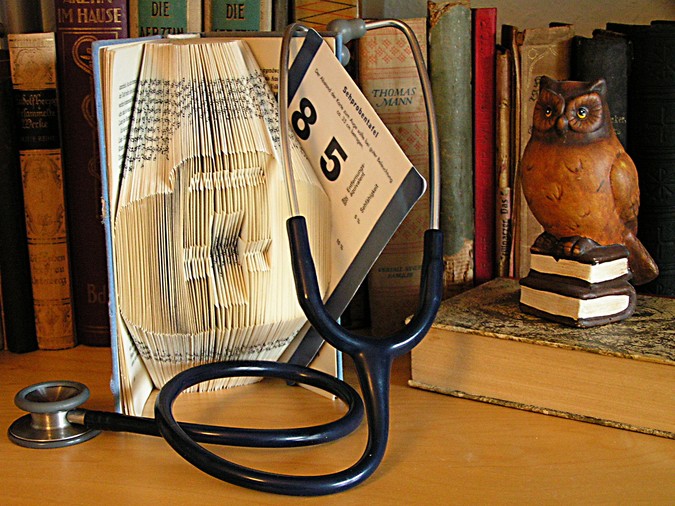 Bookart example: doctor's bag